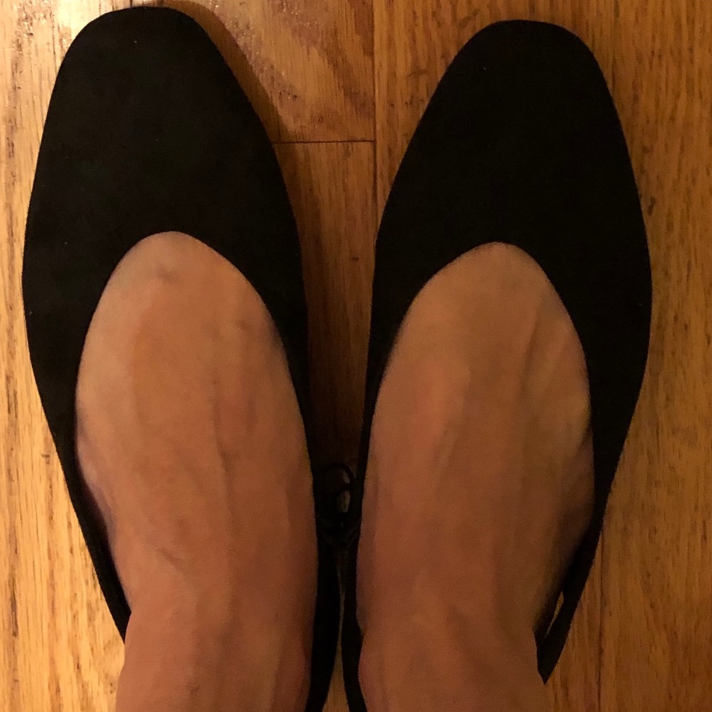 NWT Sling Back Flats